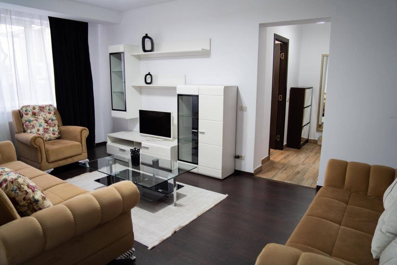 Ultracentral Golden Apartament 2 수체아바 외부 사진