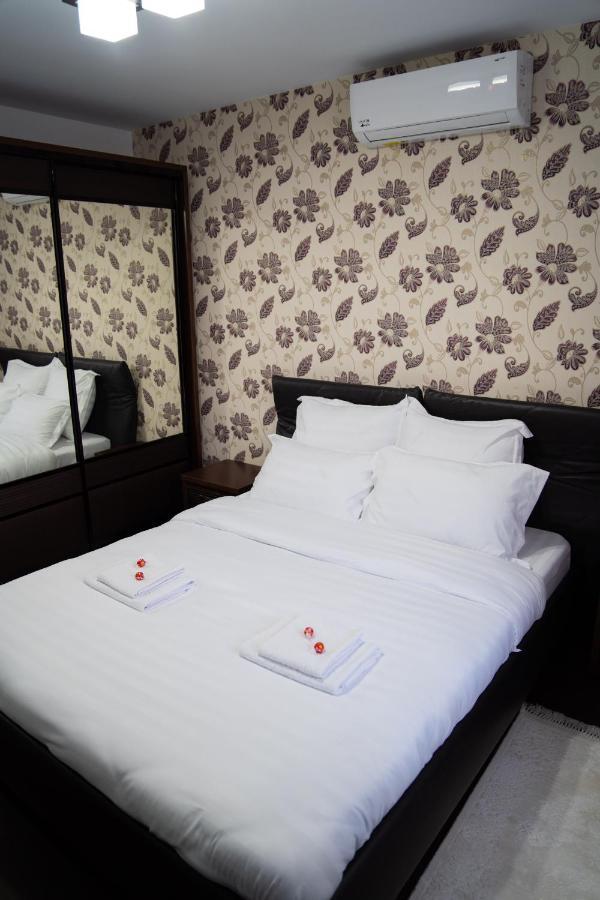 Ultracentral Golden Apartament 2 수체아바 외부 사진
